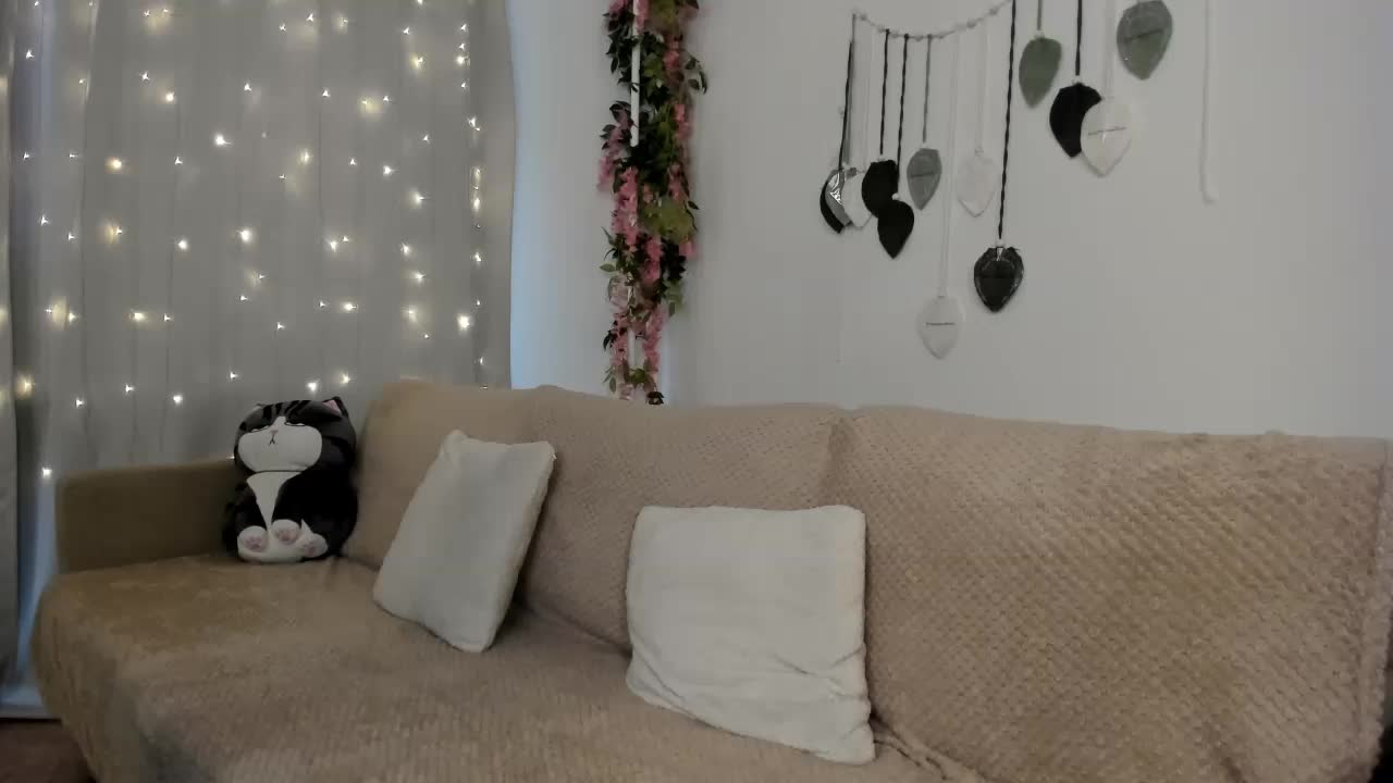 MillyYoung Live Sex September 15, 2026