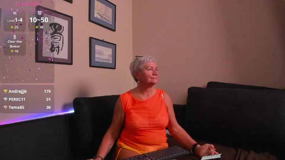 roxana_brooks Live Sex September 15, 2026