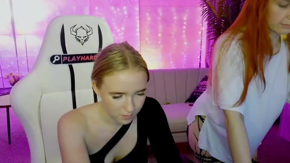 emily054 Live Sex September 16, 2026