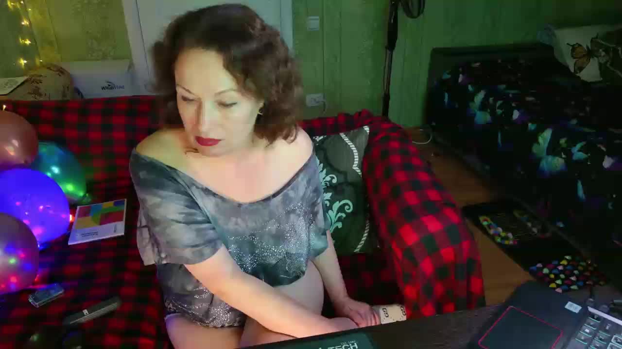 MeganIris Live Sex September 16, 2026