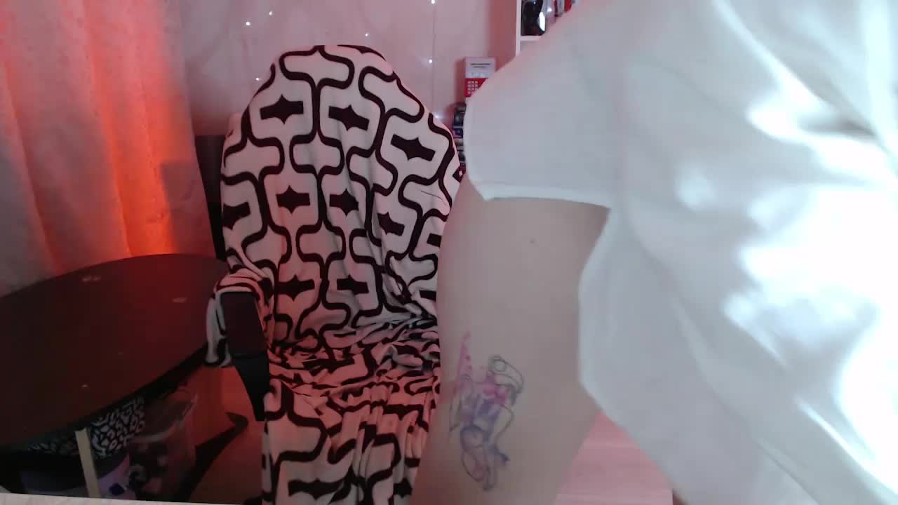 Lizzi-Peach Live Sex September 16, 2026