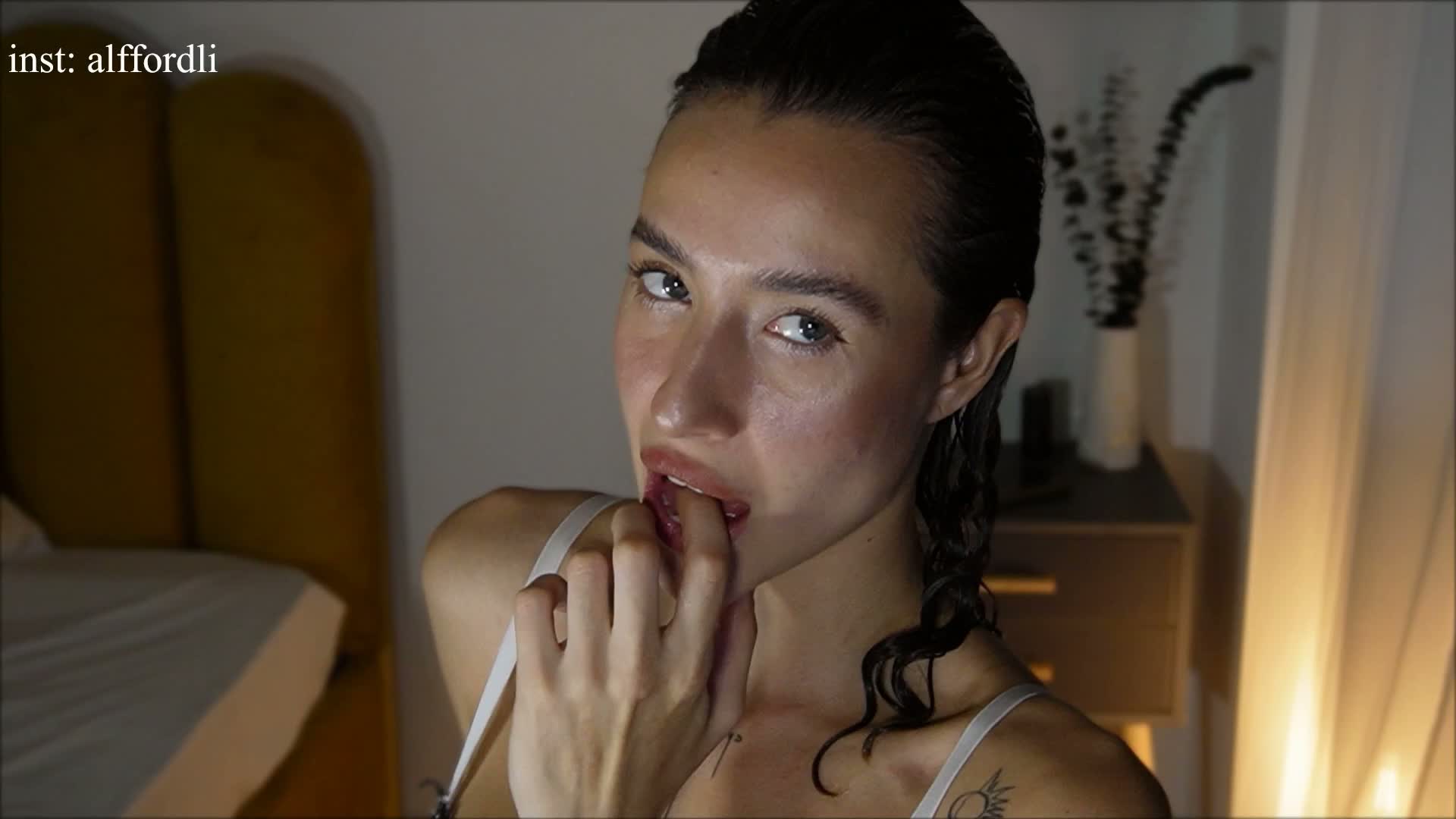algraiv Live Sex September 16, 2026